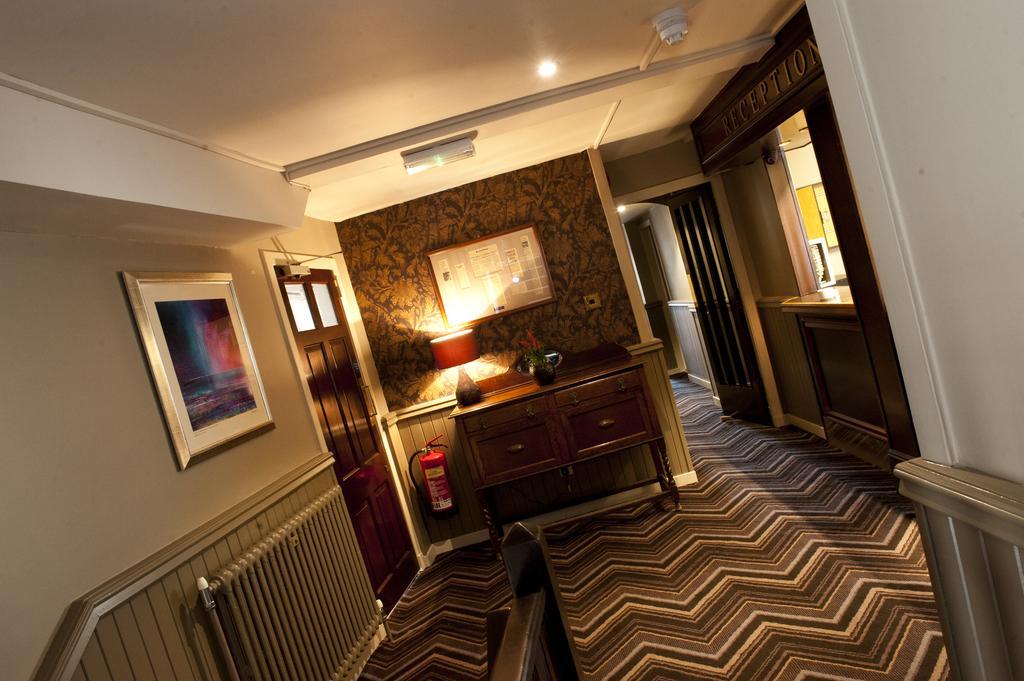 The Crown Inn Stornoway  Exteriör bild