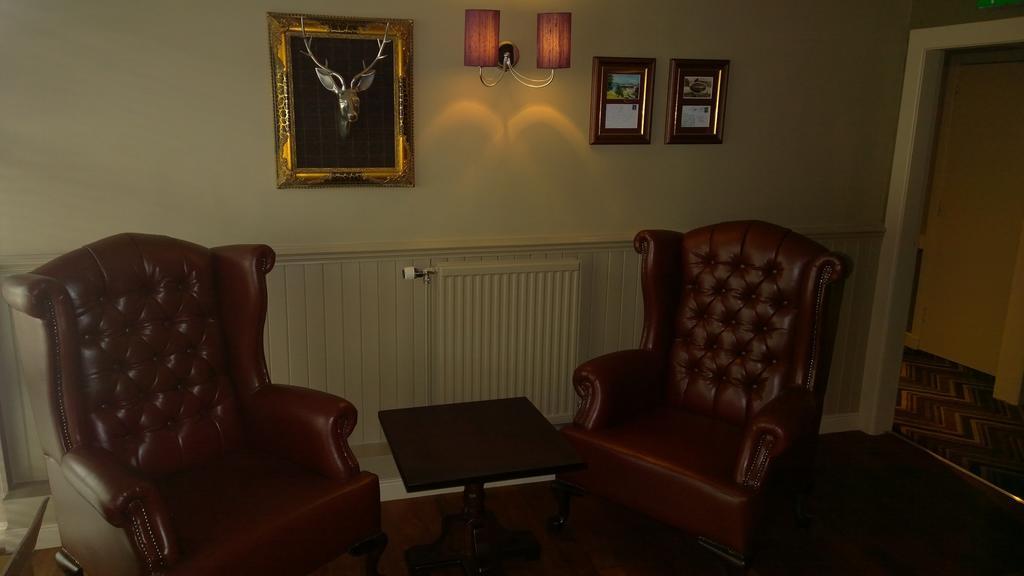 The Crown Inn Stornoway  Exteriör bild